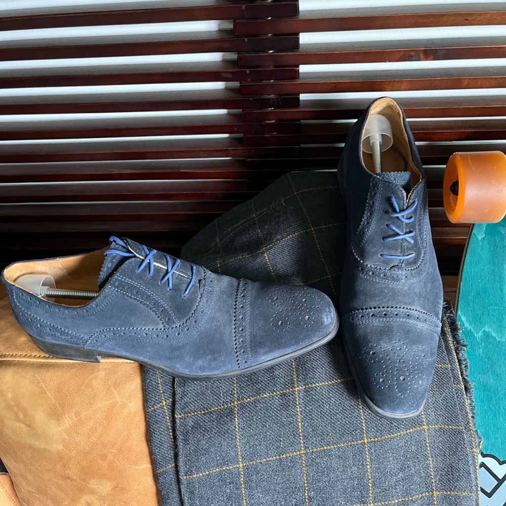 Broletto navy blue suede and leather captoe shoes